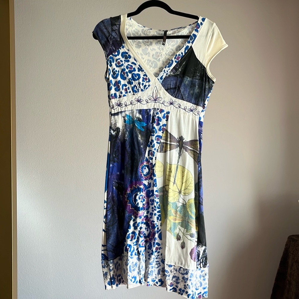 Dragonfly cotton dress with lace detailing